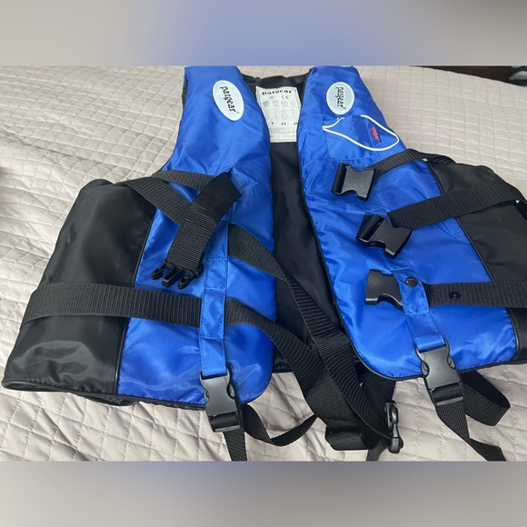 Adult Swim Vest - Size 3XL - Picture 2 of 9